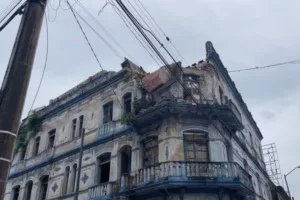 Colapsa Pared de Edificio Histórico en Tampico Colapsa Pared de Edificio Histórico en Tampico