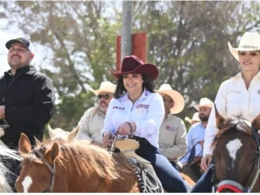 Participa Senadora Olga Sosa en Cabalgata Conmemorativa por el 276 Aniversario de la Fundación de Jiménez