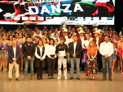 Presenta la UAT su talento artístico en el Día Internacional de la Danza