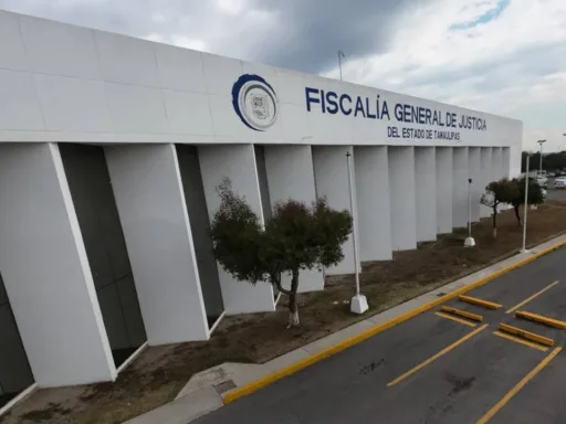 Niega FGJT que mujer detenida con dólares en la frontera sea funcionaria sustantiva