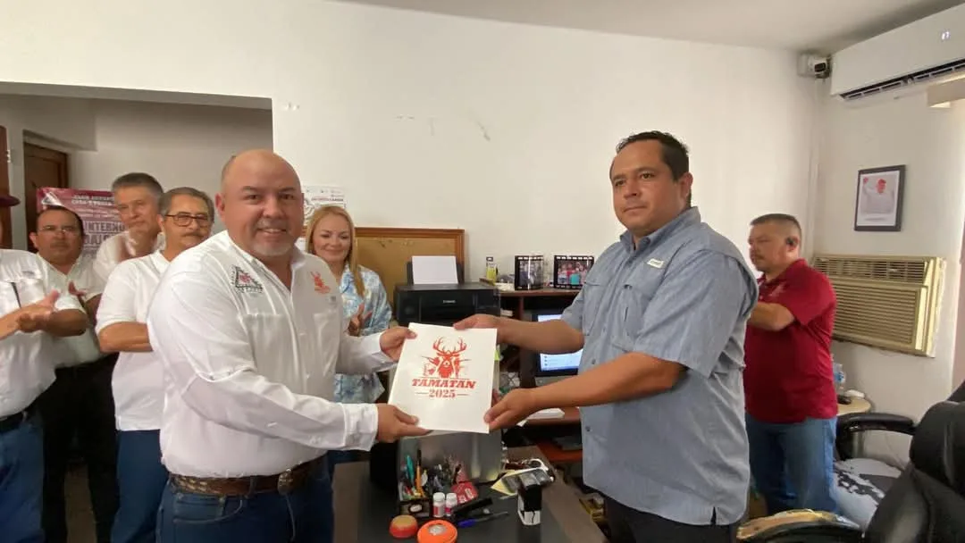 Luis Eduardo García Reyes se registra como candidato a presidente del Club de Tiro, Caza y Pesca Tamatan