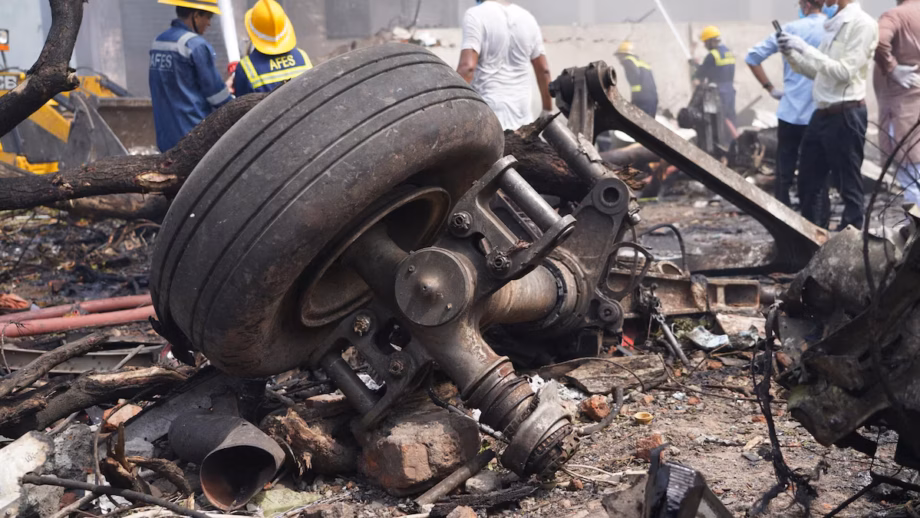 Air India Accidente: Encuentran Único Sobreviviente del Avionazo