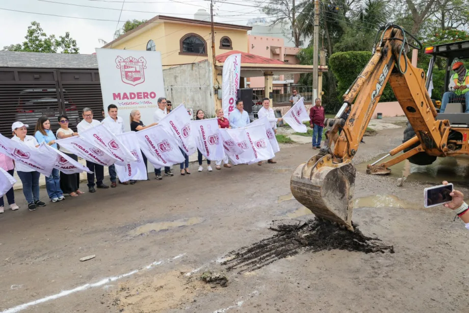 Pavimentación Hidalgo Oriente