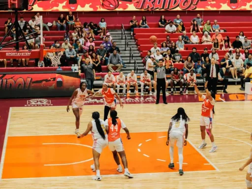 Correcaminos le pega a El Calor en casa y consigue su segunda victoria en la temporada 2025 de la Liga Caliente de la LNBP Femenil