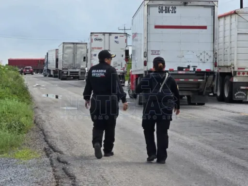 Más de 24 horas de bloqueo en la carretera Victoria–Matamoros