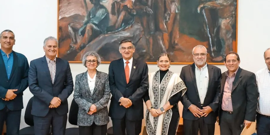 Gobernador Américo Villarreal sostiene acuerdos de salud con Secretaría de Hacienda