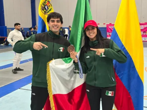 Estudiantes de la UAT clasifican para los Juegos Centroamericanos 2026 en esgrima