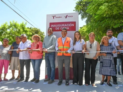 Entrega de calle de concreto hidráulico en San Marcos II, Victoria