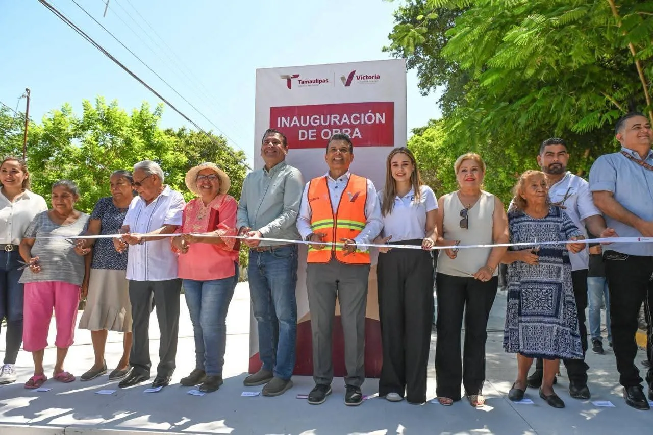 Entrega de calle de concreto hidráulico en San Marcos II, Victoria
