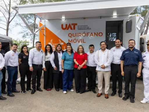 UAT presenta quirófano móvil veterinario para salud animal 2025