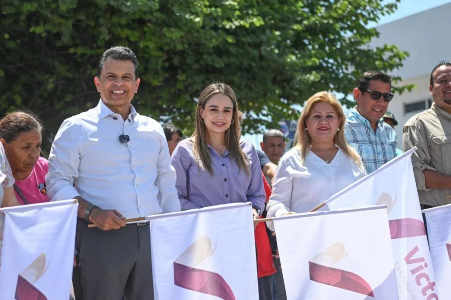 Lalo Gattás inicia obra de agua en Héroe de Nacozari, Victoria