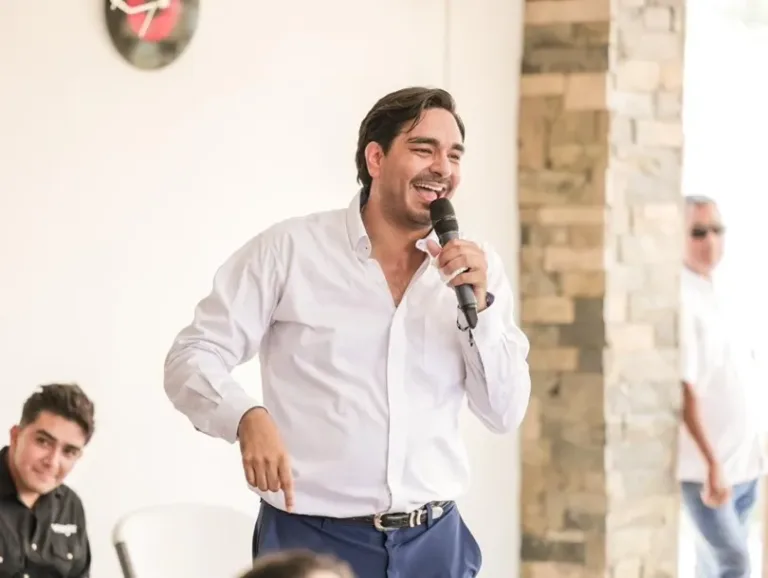 Alcalde de Reynosa Carlos Peña llama “gente corriente” a críticos en redes sociales