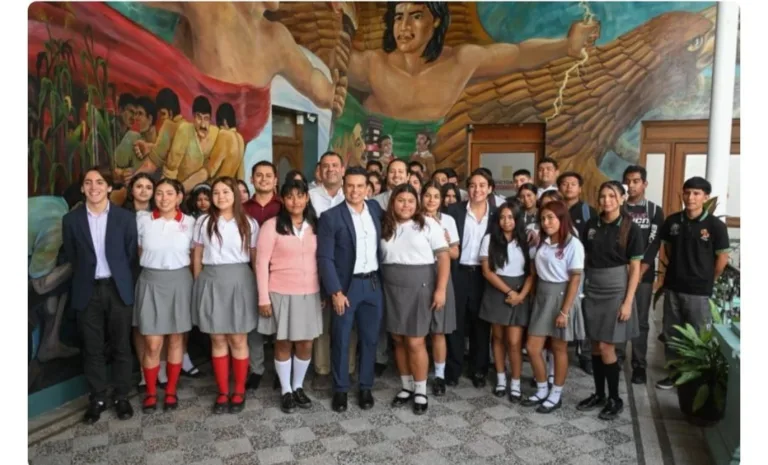 Firman convenio Instituto Victorense de la Juventud y escuelas