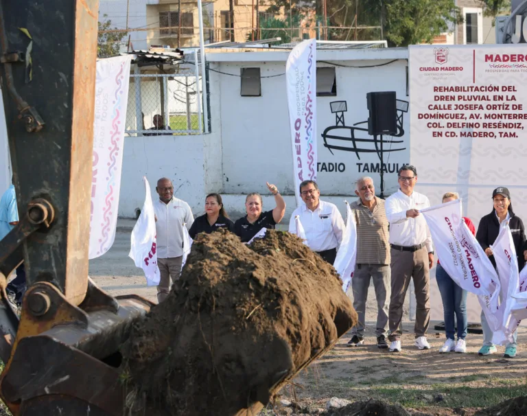 Erasmo González inicia rehabilitación de dren pluvial en Ciudad Madero