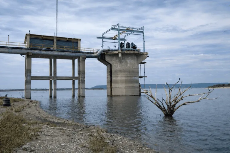 Caída en nivel de presa Vicente Guerrero