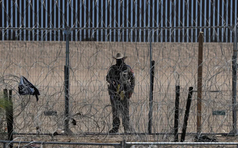 Texas moviliza agentes a la frontera con México por violencia de cárteles tras la muerte de “El Mencho”