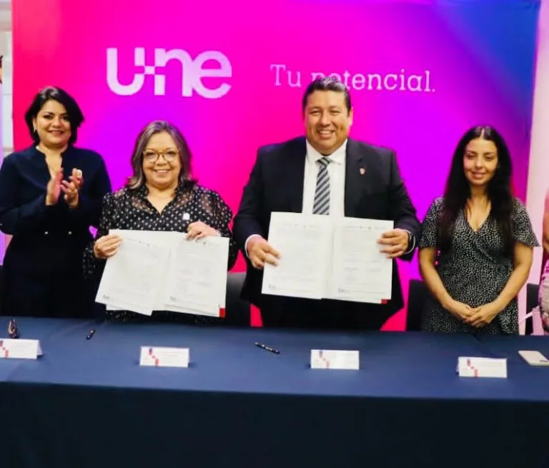 Tecnológico de Ciudad Madero y Universidad del Noreste firman convenio de colaboración