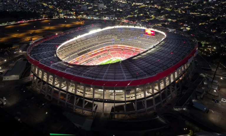 Muere hombre al caer de palcos en Estadio Banorte de CDMX