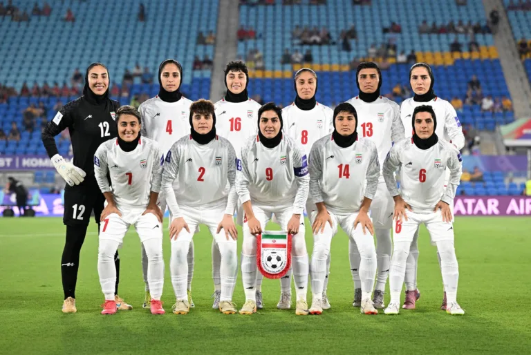 Trump urge a Australia asilo para selección iraní femenina